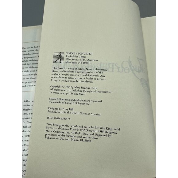 You Belong to Me by Mary Higgins Clark hardcover book READ - Picture 4 of 5